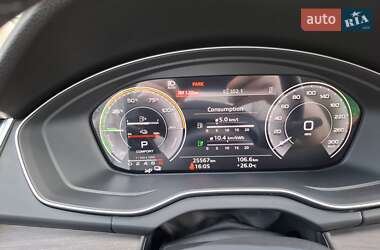 Позашляховик / Кросовер Audi Q5 2021 в 