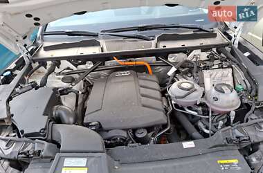 Позашляховик / Кросовер Audi Q5 2021 в 
