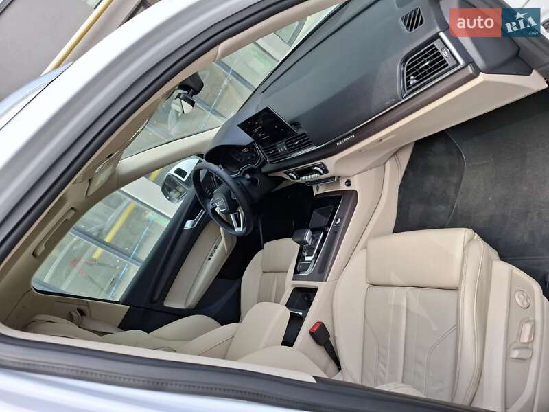 Внедорожник / Кроссовер Audi Q5 2021 в Львове фото 44 Внедорожник / Кроссовер Audi Q5 2021 в Львове