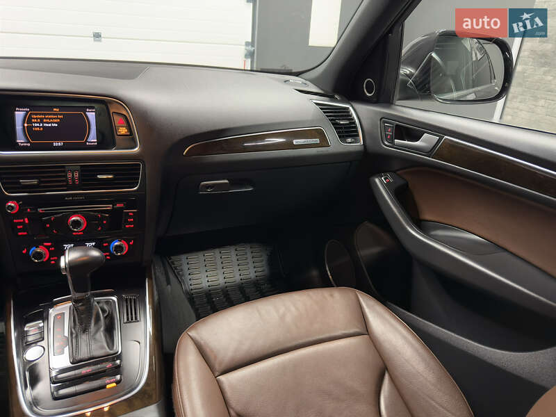 Позашляховик / Кросовер Audi Q5 2014 в Вараші