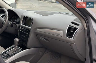 Внедорожник / Кроссовер Audi Q5 2011 в 