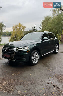 Внедорожник / Кроссовер Audi Q5 2017 в 