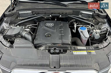Внедорожник / Кроссовер Audi Q5 2015 в 