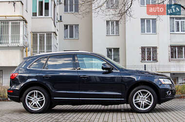 Внедорожник / Кроссовер Audi Q5 2016 в 