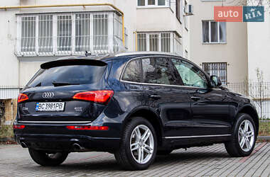 Внедорожник / Кроссовер Audi Q5 2016 в 