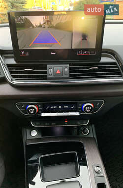 Внедорожник / Кроссовер Audi Q5 2021 в 