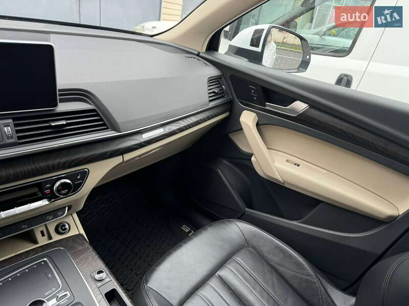 Внедорожник / Кроссовер Audi Q5 2018 в Харькове
