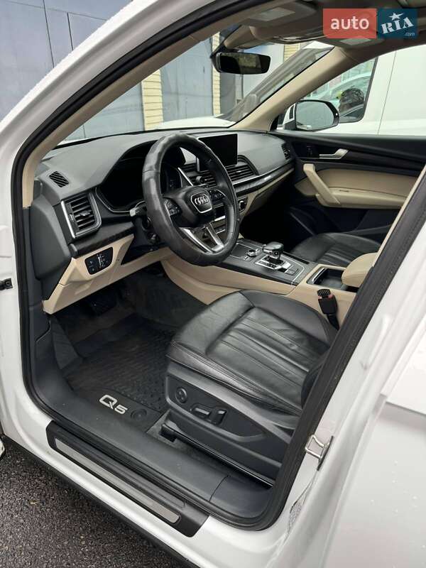 Внедорожник / Кроссовер Audi Q5 2018 в Харькове
