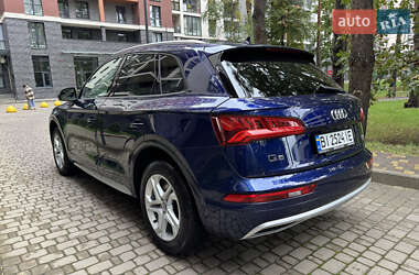 Позашляховик / Кросовер Audi Q5 2018 в 