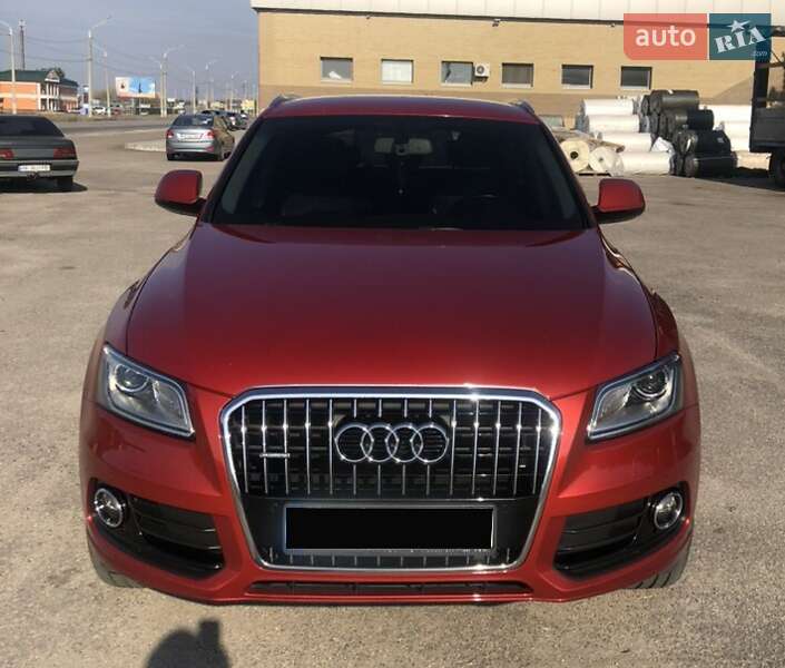 Внедорожник / Кроссовер Audi Q5 2016 в 