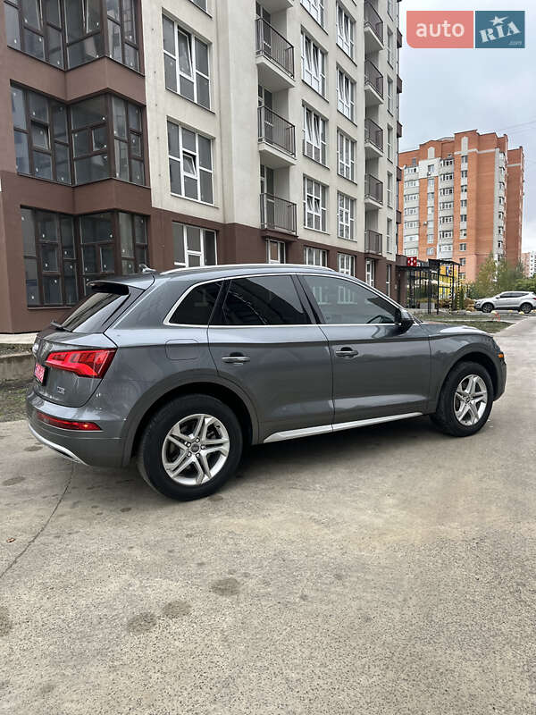 Позашляховик / Кросовер Audi Q5 2017 в Сумах фото 3 Позашляховик / Кросовер Audi Q5 2017 в Сумах
