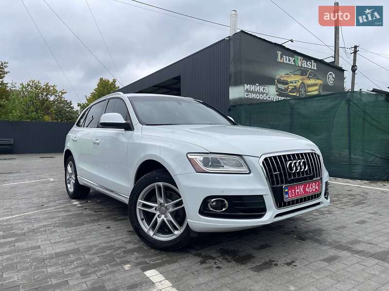 Внедорожник / Кроссовер Audi Q5 2015 в 