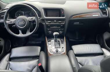 Внедорожник / Кроссовер Audi Q5 2015 в 