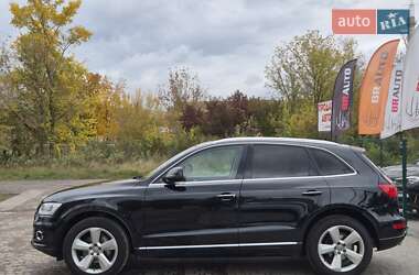 Позашляховик / Кросовер Audi Q5 2015 в 