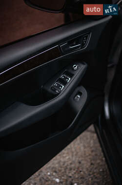 Внедорожник / Кроссовер Audi Q5 2012 в 