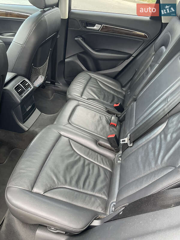 Внедорожник / Кроссовер Audi Q5 2013 в Киеве