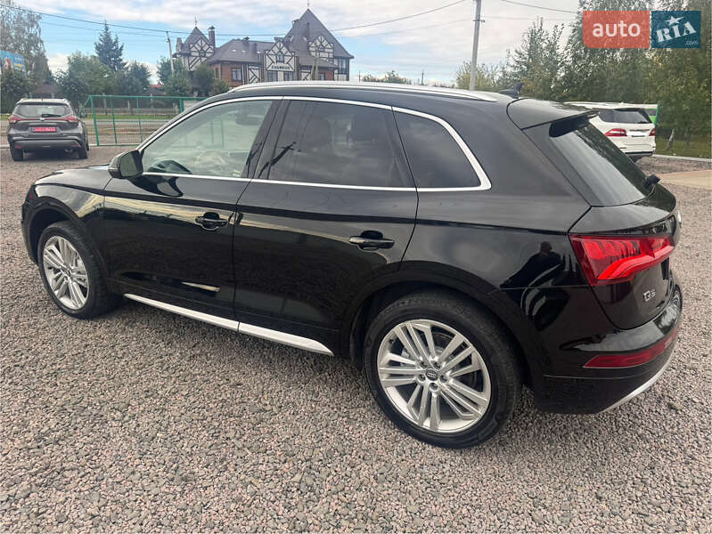 Внедорожник / Кроссовер Audi Q5 2018 в Луцке