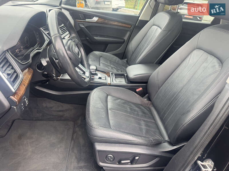 Внедорожник / Кроссовер Audi Q5 2018 в Луцке