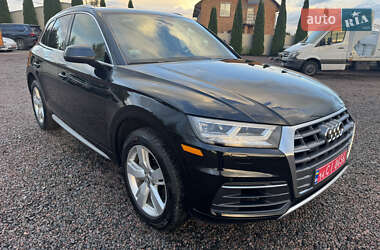 Внедорожник / Кроссовер Audi Q5 2018 в 