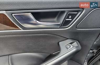Внедорожник / Кроссовер Audi Q5 2015 в 