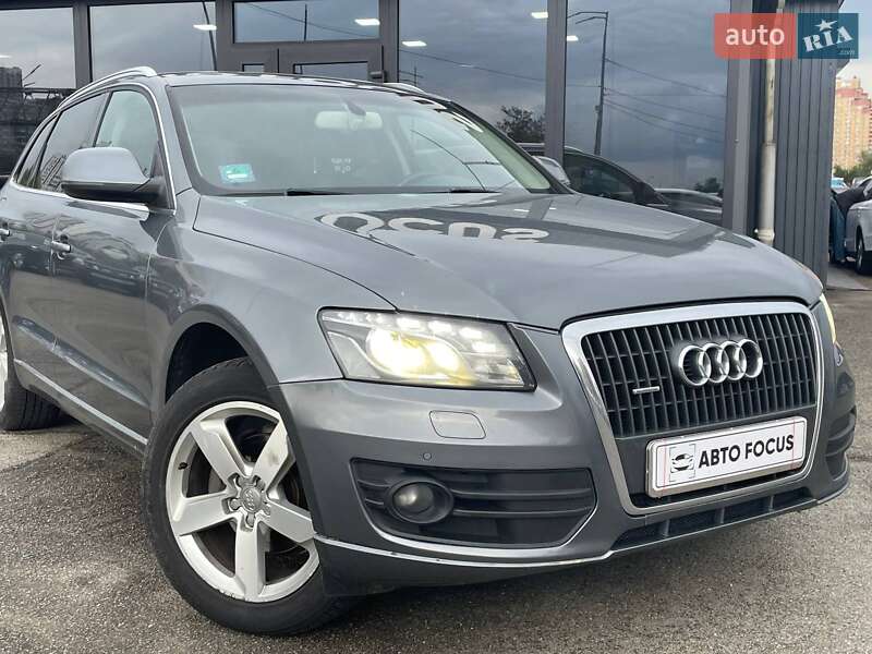 Внедорожник / Кроссовер Audi Q5 2011 в Киеве