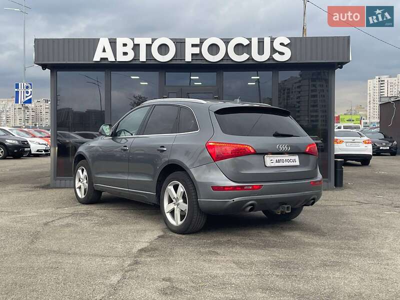 Внедорожник / Кроссовер Audi Q5 2011 в Киеве