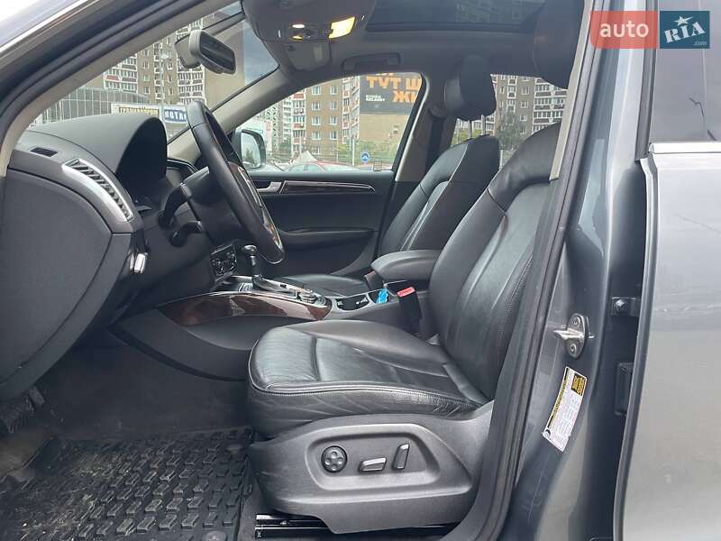 Внедорожник / Кроссовер Audi Q5 2011 в Киеве