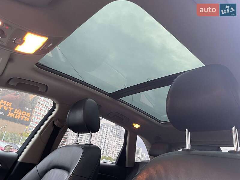 Внедорожник / Кроссовер Audi Q5 2011 в Киеве