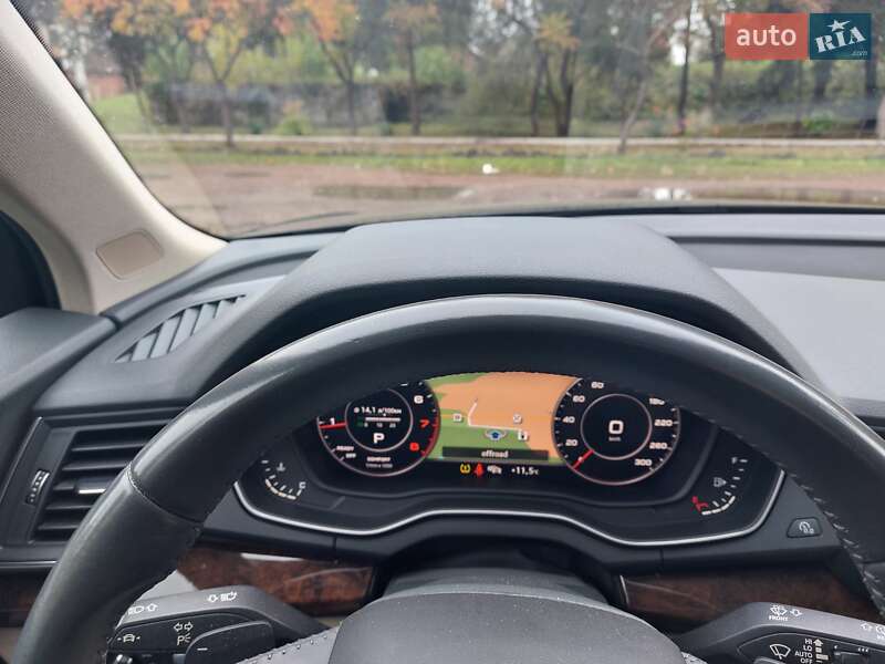 Внедорожник / Кроссовер Audi Q5 2019 в Дрогобыче