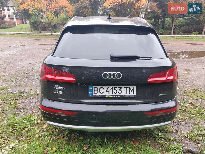 Внедорожник / Кроссовер Audi Q5 2019 в Дрогобыче
