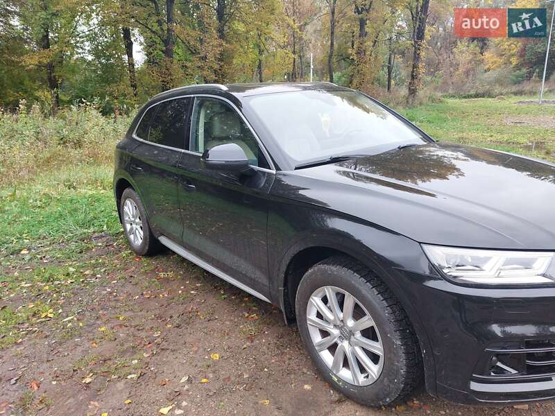 Внедорожник / Кроссовер Audi Q5 2019 в Дрогобыче