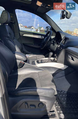 Внедорожник / Кроссовер Audi Q5 2010 в 