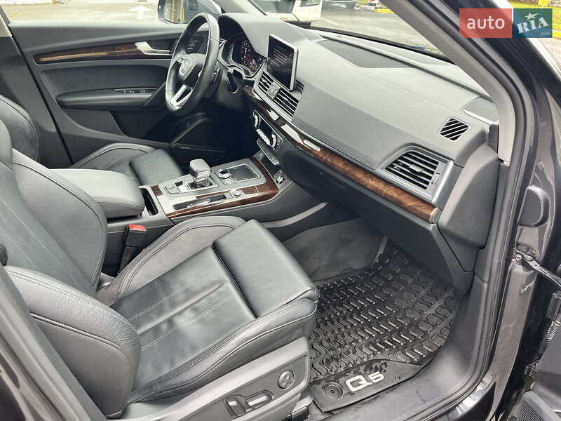 Позашляховик / Кросовер Audi Q5 2019 в Василькові