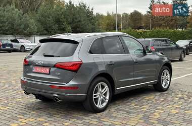 Внедорожник / Кроссовер Audi Q5 2016 в 