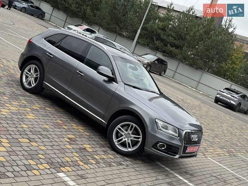 Внедорожник / Кроссовер Audi Q5 2016 в Луцке