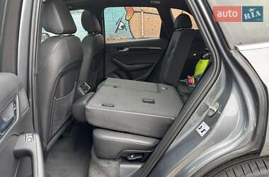 Внедорожник / Кроссовер Audi Q5 2016 в 