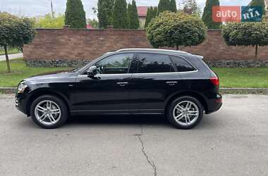 Внедорожник / Кроссовер Audi Q5 2015 в 