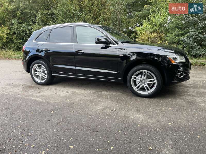 Внедорожник / Кроссовер Audi Q5 2015 в Ровно