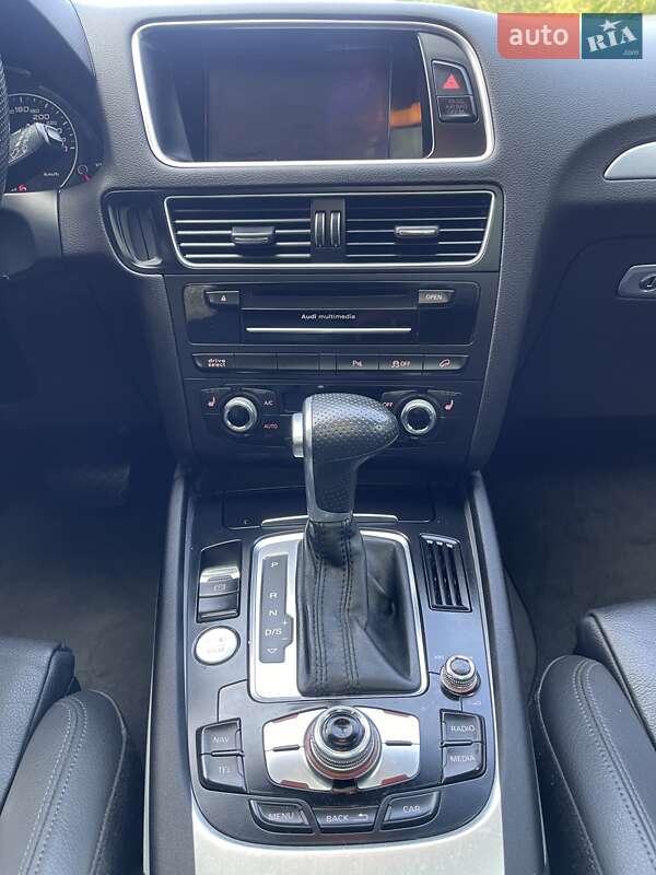 Внедорожник / Кроссовер Audi Q5 2015 в Ровно