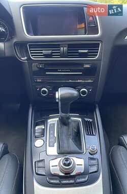 Внедорожник / Кроссовер Audi Q5 2015 в 