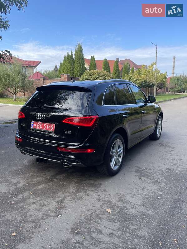 Внедорожник / Кроссовер Audi Q5 2015 в Ровно