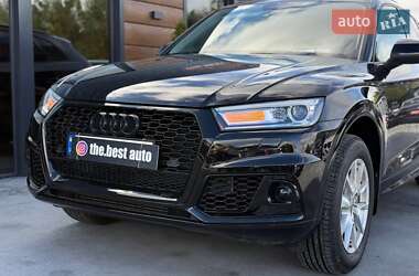 Позашляховик / Кросовер Audi Q5 2017 в Рівному