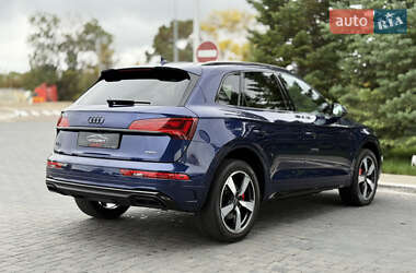 Позашляховик / Кросовер Audi Q5 2022 в 