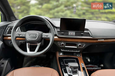 Позашляховик / Кросовер Audi Q5 2022 в 
