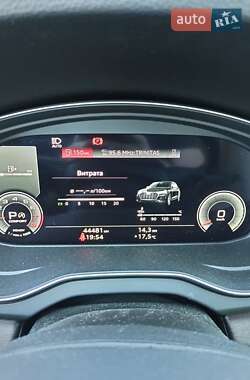 Позашляховик / Кросовер Audi Q5 2021 в 