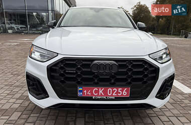 Позашляховик / Кросовер Audi Q5 2023 в 