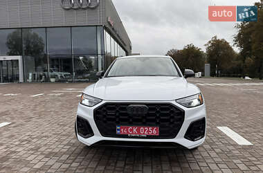 Позашляховик / Кросовер Audi Q5 2023 в 