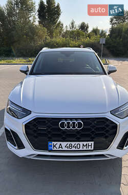 Внедорожник / Кроссовер Audi Q5 2022 в Киеве