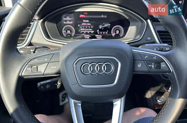 Внедорожник / Кроссовер Audi Q5 2022 в 