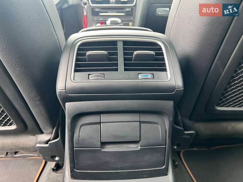 Внедорожник / Кроссовер Audi Q5 2015 в Львове